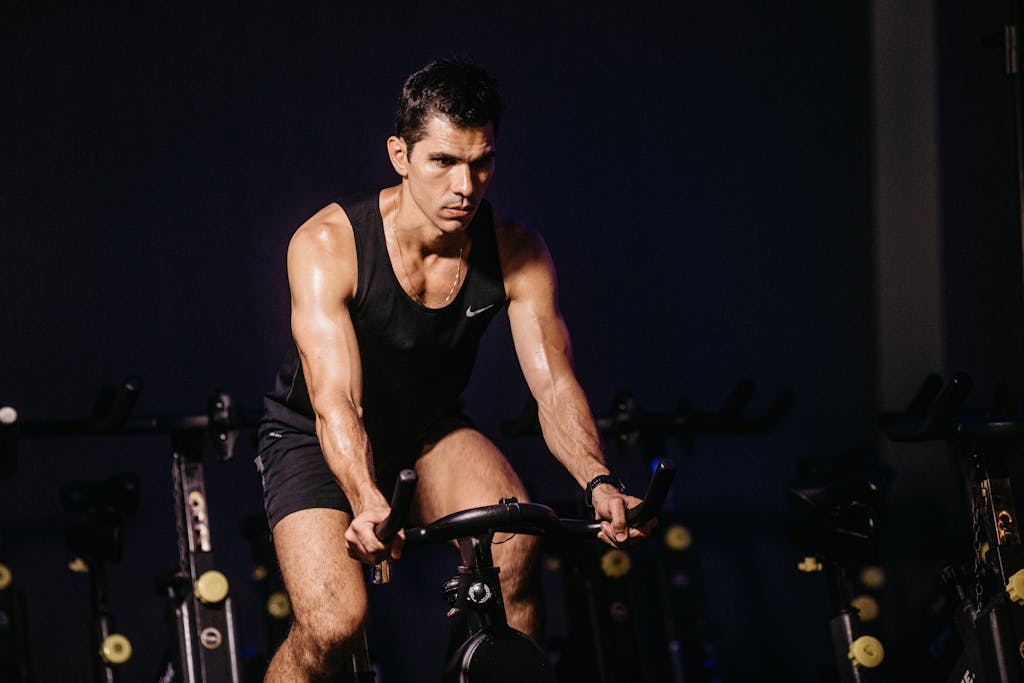 Cardio Fitnessgeräte Spinningbike